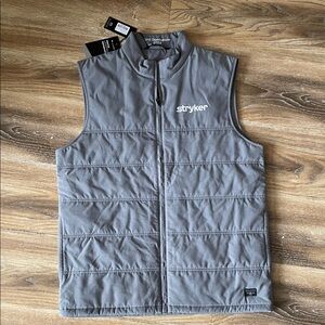 Travis Mathew Cold Bay Vest in Quiet Shade Grey NWT with company logos